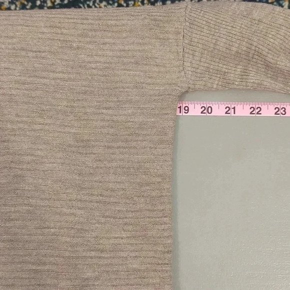 Adrienne‎ Vittadini Sweater Merino Wool 3/4 sleeve size Small Tan - Picture 7 of 9